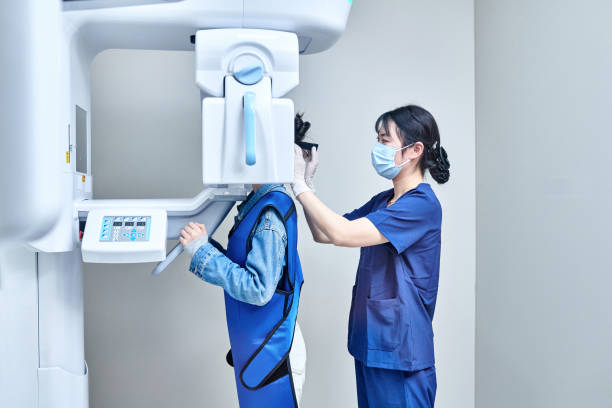 Best Dentist for Tooth Abscess  in Robbins, NC